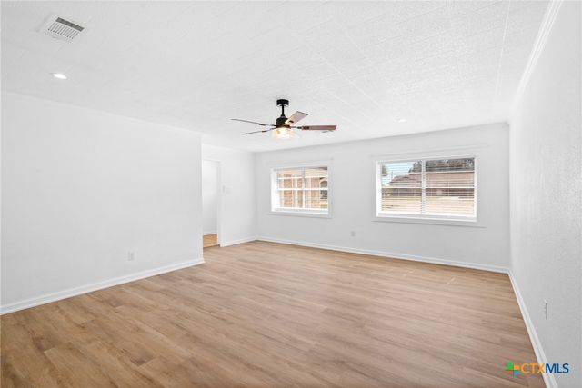 208 Eleanor Street, Victoria, TX 77904