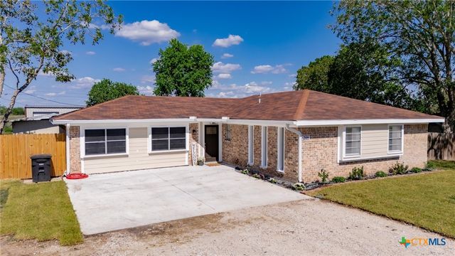 208 Eleanor Street, Victoria, TX 77904