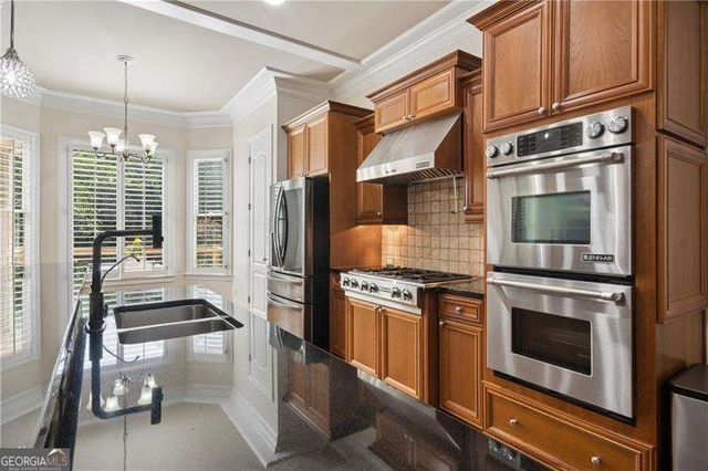 1800 Leighton Lane NE, Marietta, GA 30062