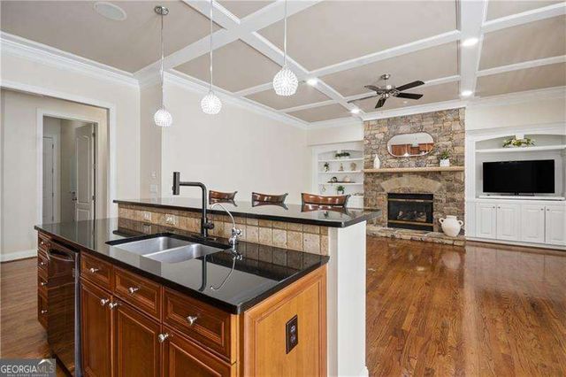 1800 Leighton Lane NE, Marietta, GA 30062