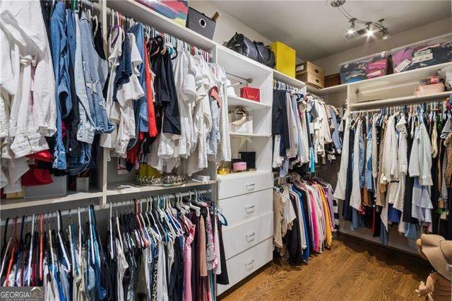 1800 Leighton Lane NE, Marietta, GA 30062
