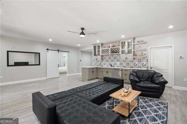 1800 Leighton Lane NE, Marietta, GA 30062