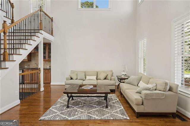 1800 Leighton Lane NE, Marietta, GA 30062