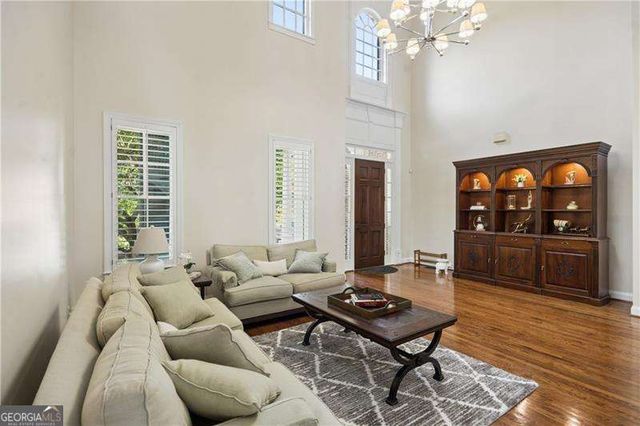 1800 Leighton Lane NE, Marietta, GA 30062