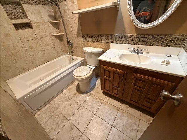 1849 Sandy Ridge Court, Carrollton, TX 75007