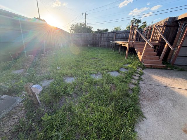 1849 Sandy Ridge Court, Carrollton, TX 75007