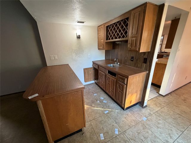 1849 Sandy Ridge Court, Carrollton, TX 75007