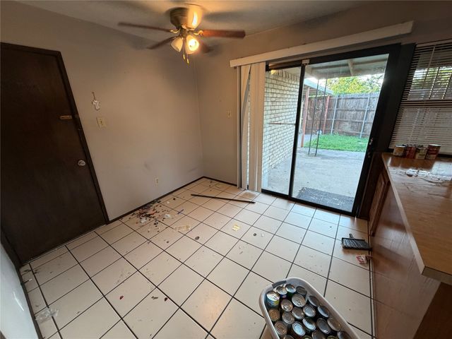 1849 Sandy Ridge Court, Carrollton, TX 75007