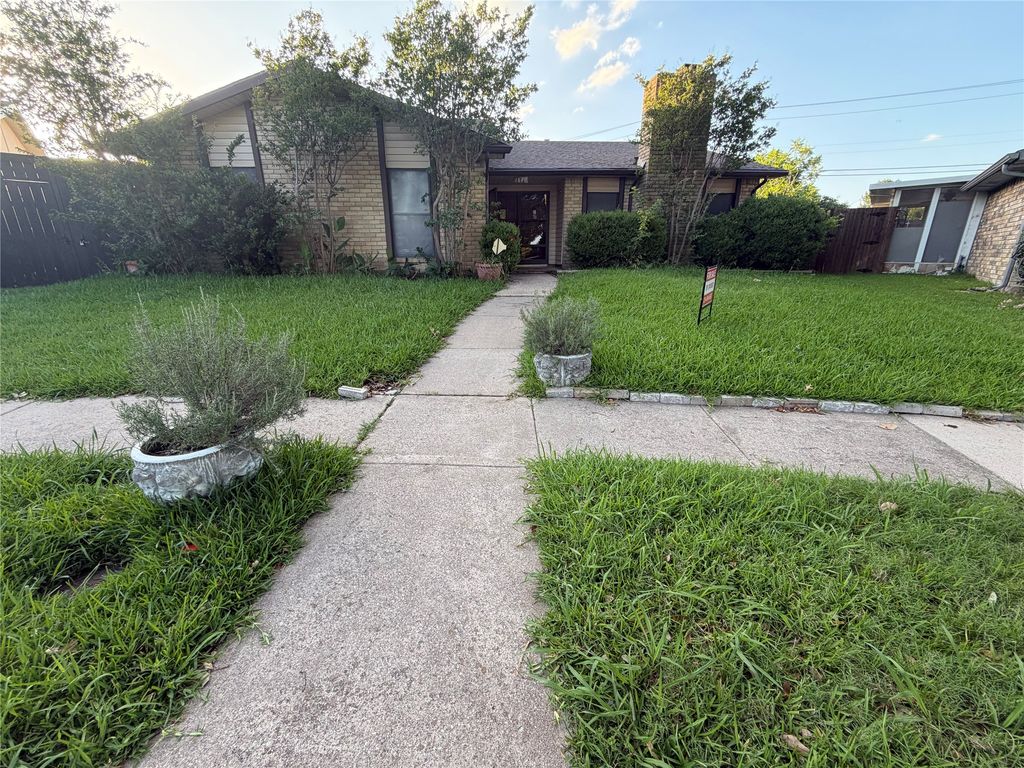 1849 Sandy Ridge Court, Carrollton, TX 75007