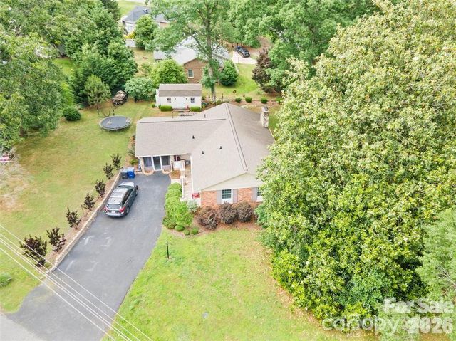 211 General Stonewall Jackson Drive, Stanley, NC 28164