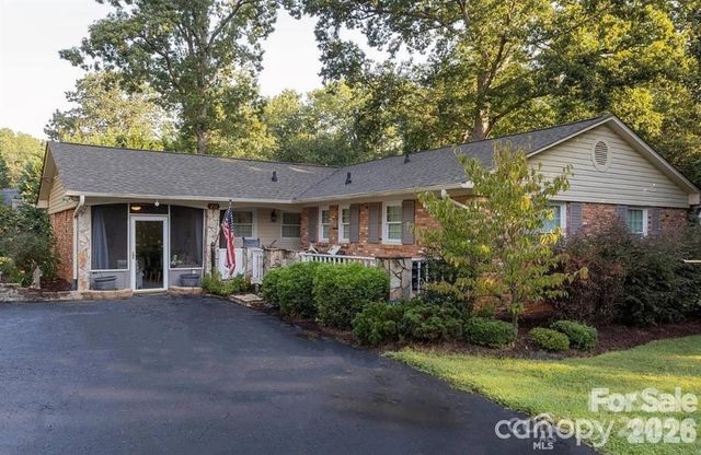 211 General Stonewall Jackson Drive, Stanley, NC 28164