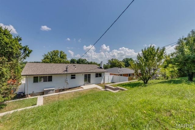 11114 Torigney Drive, St Louis, MO 63126