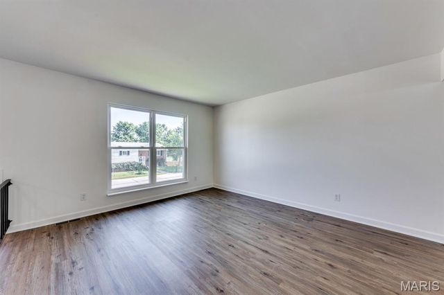 11114 Torigney Drive, St Louis, MO 63126