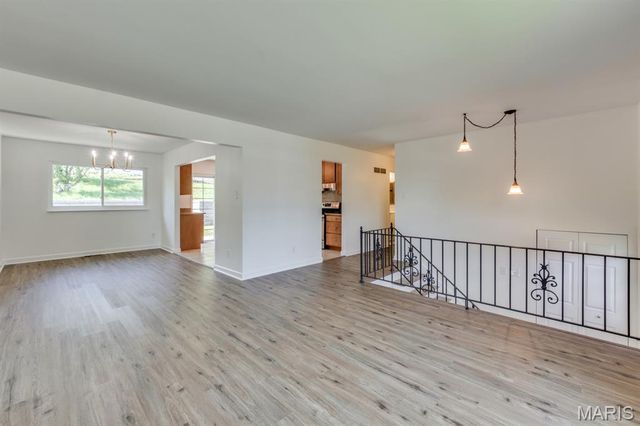 11114 Torigney Drive, St Louis, MO 63126