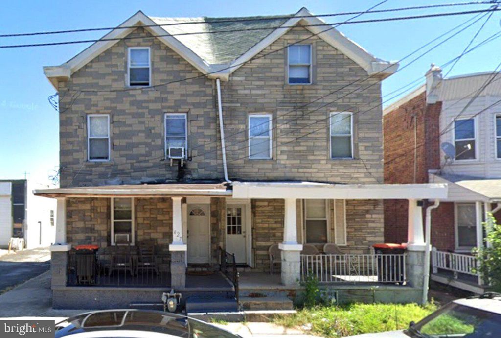 425 HIGHLAND AVE, CHESTER, PA 19013 — exterior
