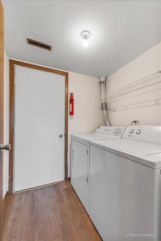 49 Carey Lane, Streamwood, IL 60107