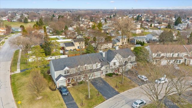 49 Carey Lane, Streamwood, IL 60107