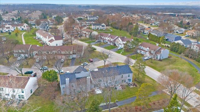 49 Carey Lane, Streamwood, IL 60107