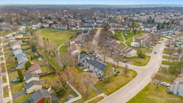 49 Carey Lane, Streamwood, IL 60107