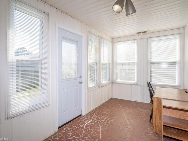 8431 Old Ocean View RD, Norfolk, VA 23518