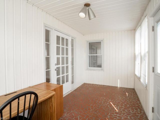 8431 Old Ocean View RD, Norfolk, VA 23518