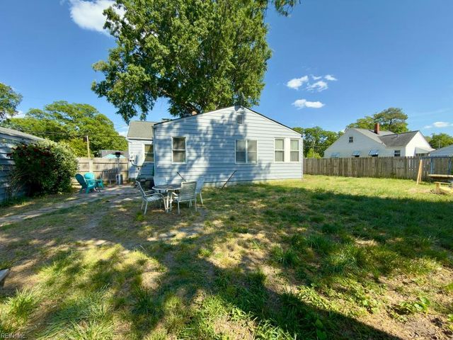 8431 Old Ocean View RD, Norfolk, VA 23518