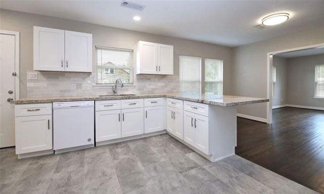 5402 Texas, Houston, TX 77011