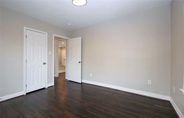 5402 Texas, Houston, TX 77011