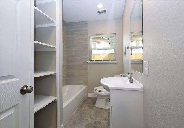 5402 Texas, Houston, TX 77011