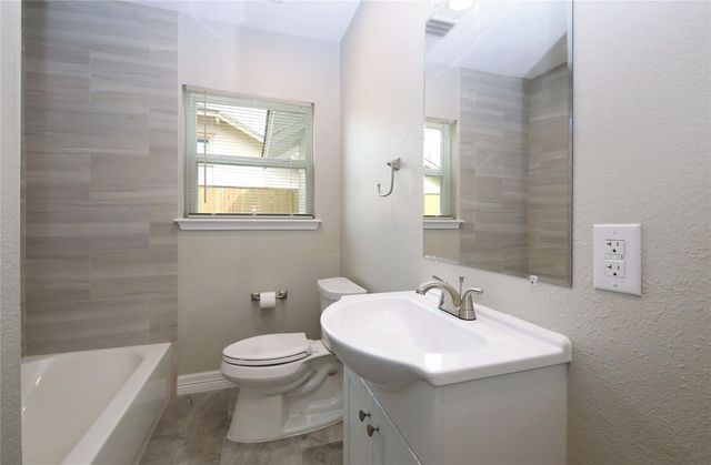 5402 Texas, Houston, TX 77011