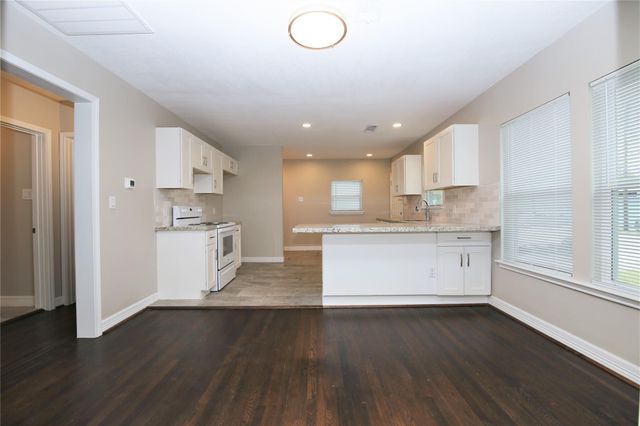 5402 Texas, Houston, TX 77011