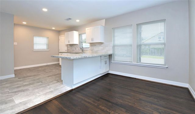 5402 Texas, Houston, TX 77011