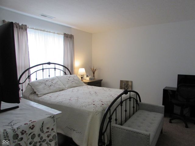 627 Derek Lane, Trafalgar, IN 46181