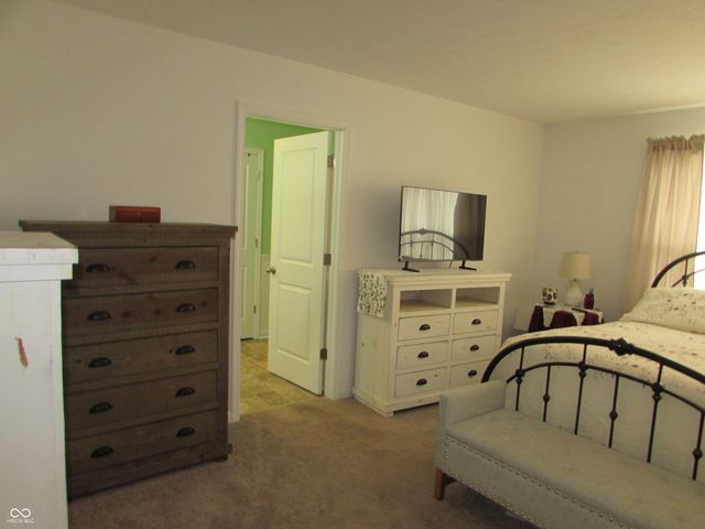 627 Derek Lane, Trafalgar, IN 46181