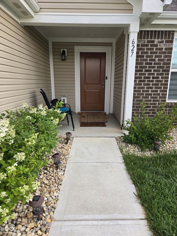 627 Derek Lane, Trafalgar, IN 46181