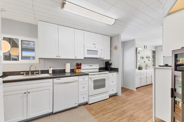 985 JOLANDA CIRCLE, Venice, FL 34285