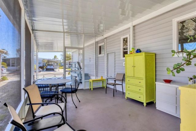 985 JOLANDA CIRCLE, Venice, FL 34285
