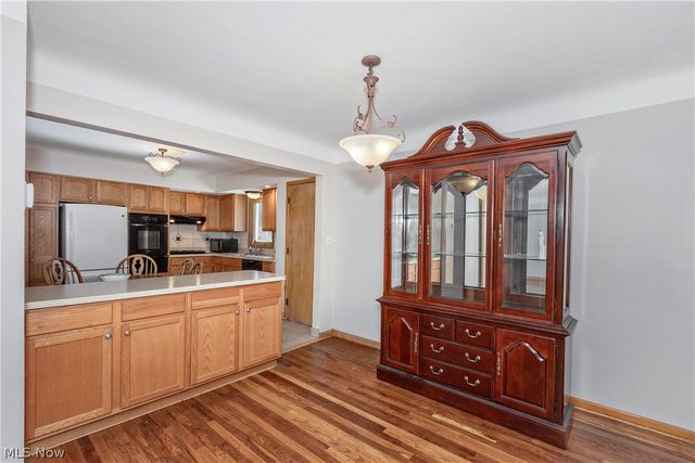 1673 Chelmsford Road, Mayfield Heights, OH 44124