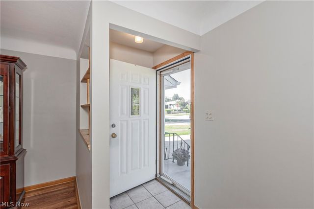 1673 Chelmsford Road, Mayfield Heights, OH 44124