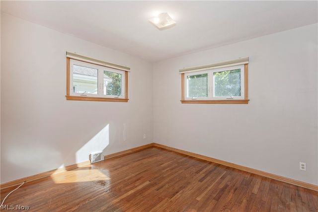 1673 Chelmsford Road, Mayfield Heights, OH 44124