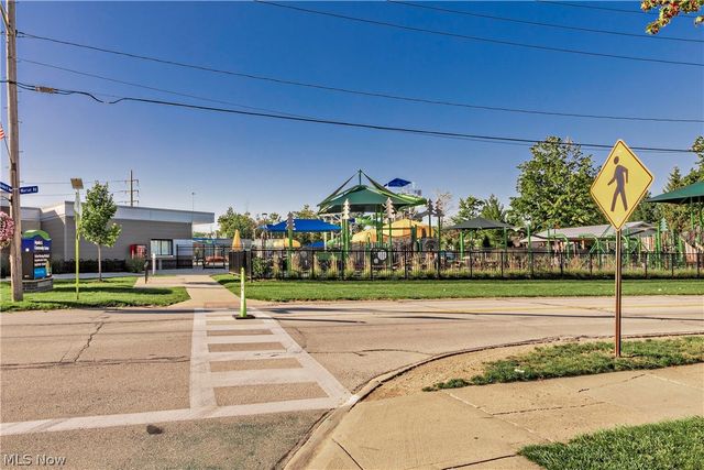 1673 Chelmsford Road, Mayfield Heights, OH 44124