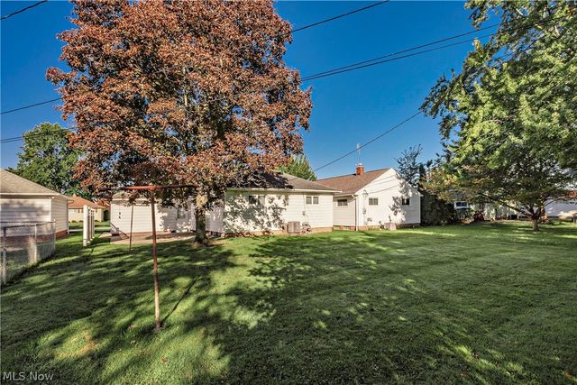 1673 Chelmsford Road, Mayfield Heights, OH 44124