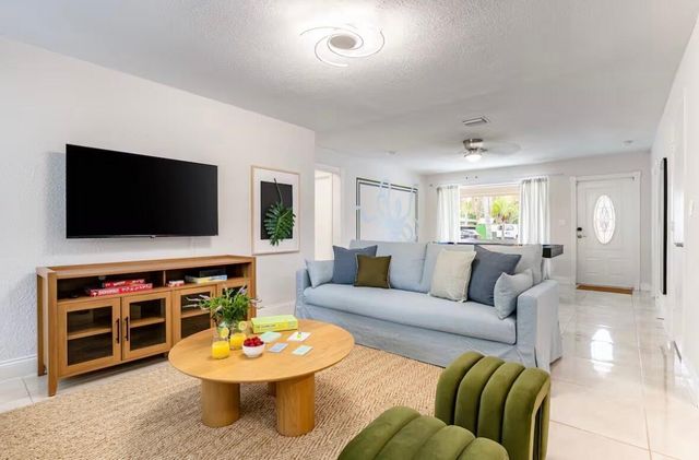 3121 SW 16th Court, Fort Lauderdale, FL 33312