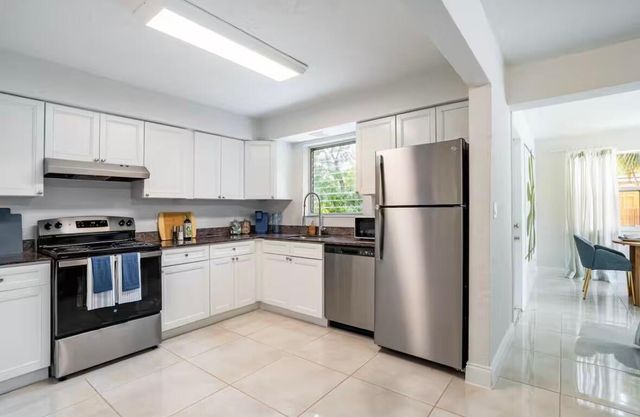 3121 SW 16th Court, Fort Lauderdale, FL 33312