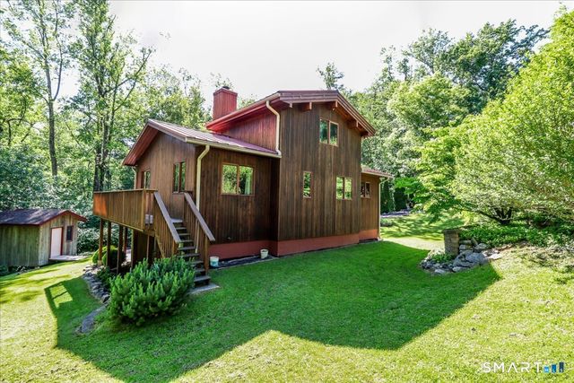 6 DogWood Park North, Danbury, CT 06811