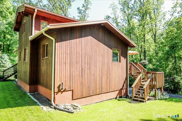 6 DogWood Park North, Danbury, CT 06811