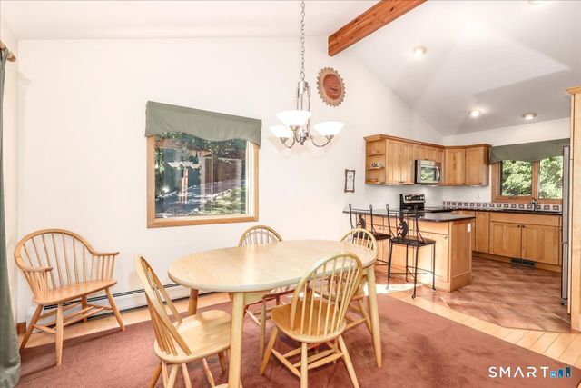 6 DogWood Park North, Danbury, CT 06811
