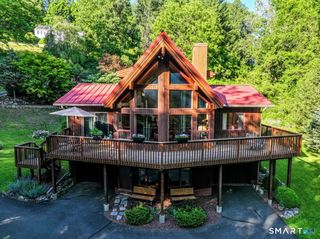6 DogWood Park North, Danbury, CT 06811