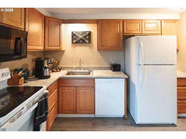 172 NORMAN Ave, Eugene, OR 97404