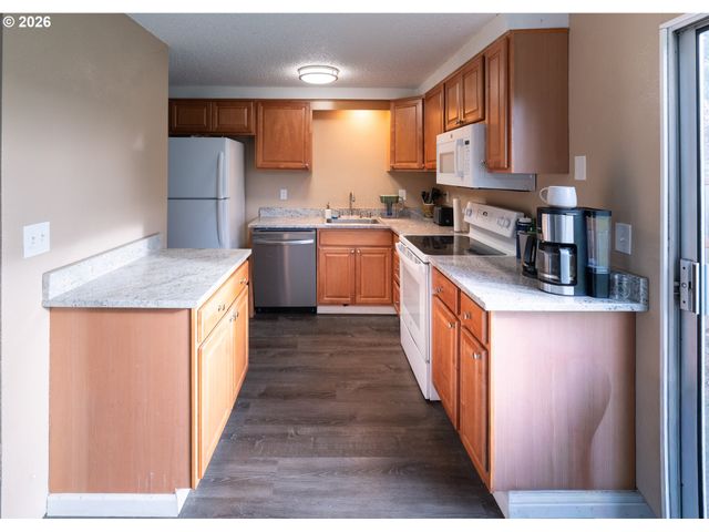 172 NORMAN Ave, Eugene, OR 97404